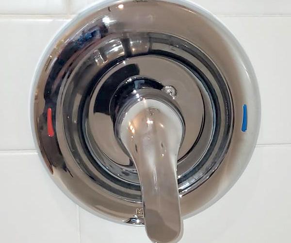 Expert Shower Valve Leak Repair Services in Ottawa Environmental Plumbing
